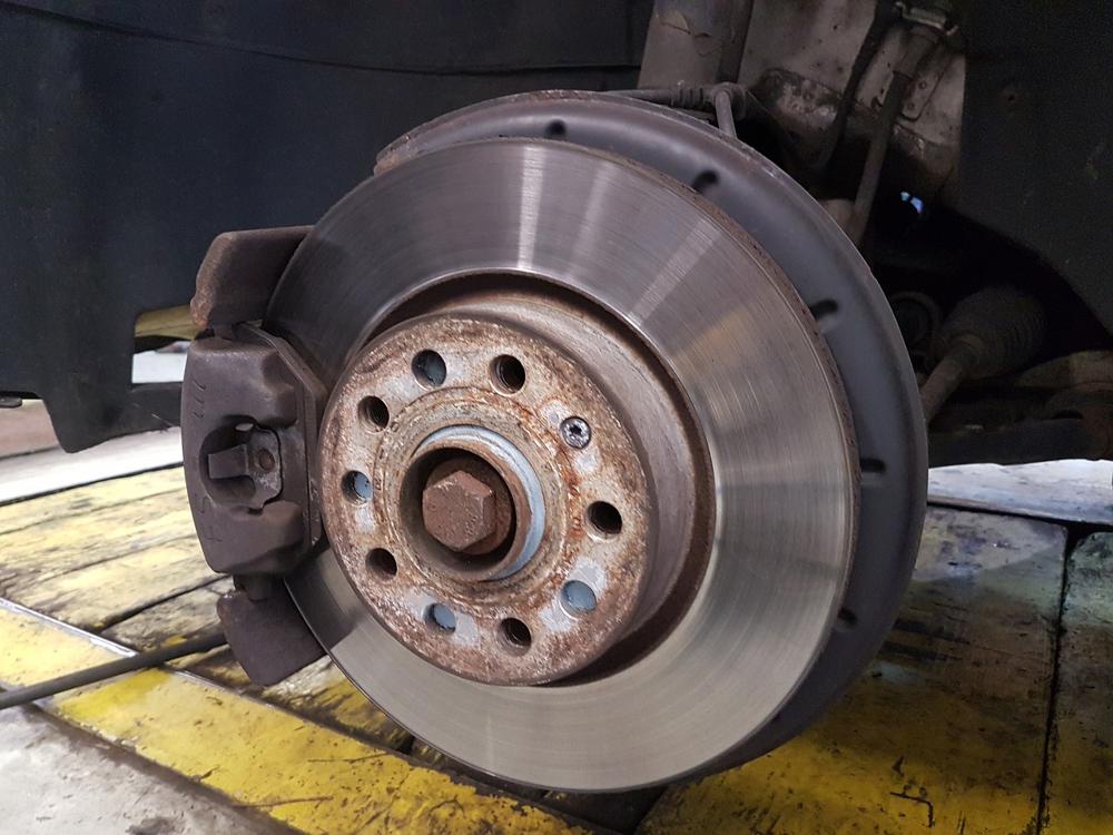 forklift brakes